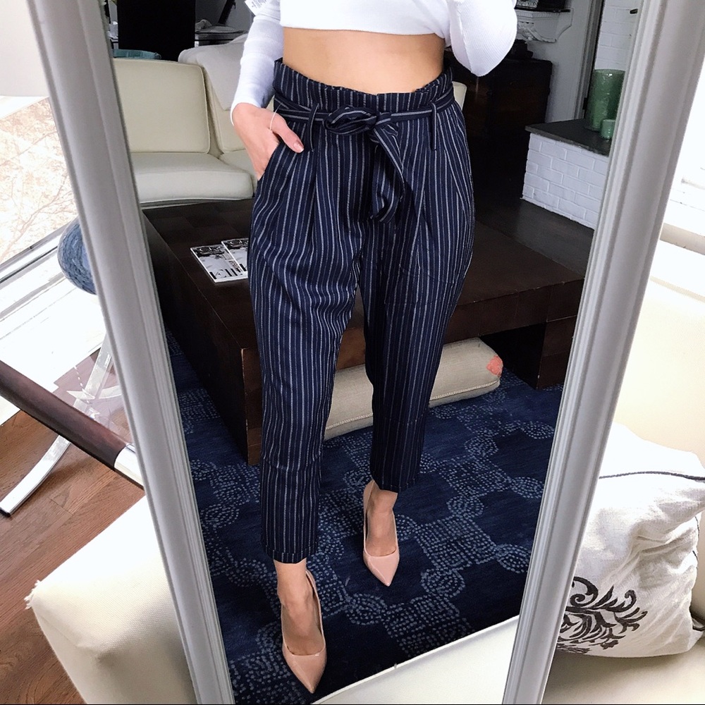 S/1️⃣2️⃣ - Dark Blue/White Stripe Baggy Pants! 💙 - Picture 5 of 8